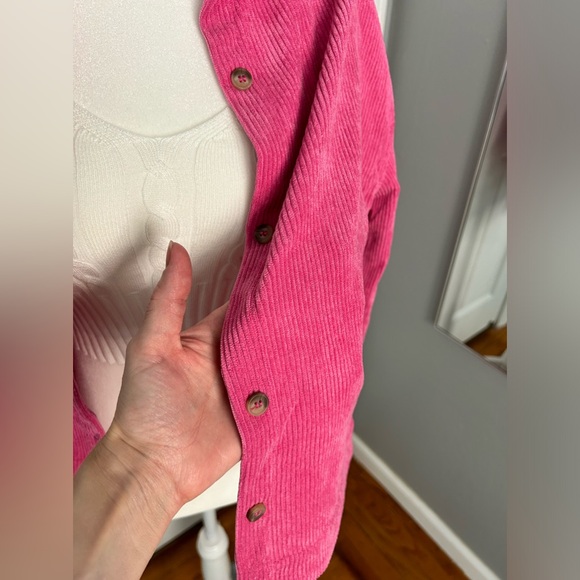 NWOT Wishlist Apparel hot pink (hibiscus) cropped corduroy button up size small - Picture 8 of 16